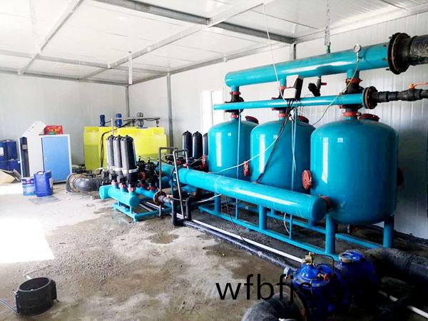 全(quan)自動(dòng)(dong)施(shi)肥+過(guò)濾係(xi)統(tǒng)(tong)