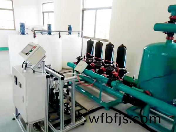 灌溉(gai)自動(dòng)化(hua)設(shè)(she)備